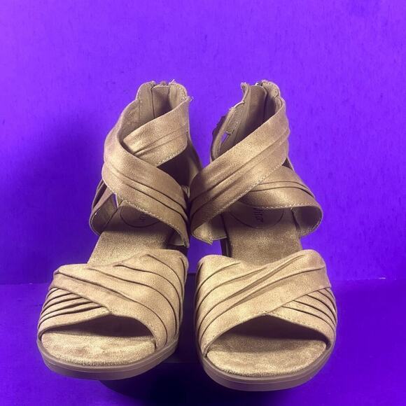 Bella Vita Natural Quinnell Ankle Strap Sandal Extra Wide 8.5 -NEW - Picture 2 of 8